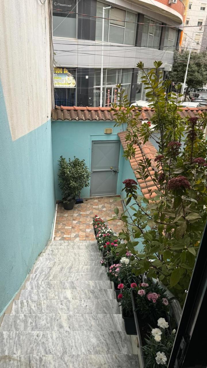 Host Elios Tirana Apartment Екстериор снимка